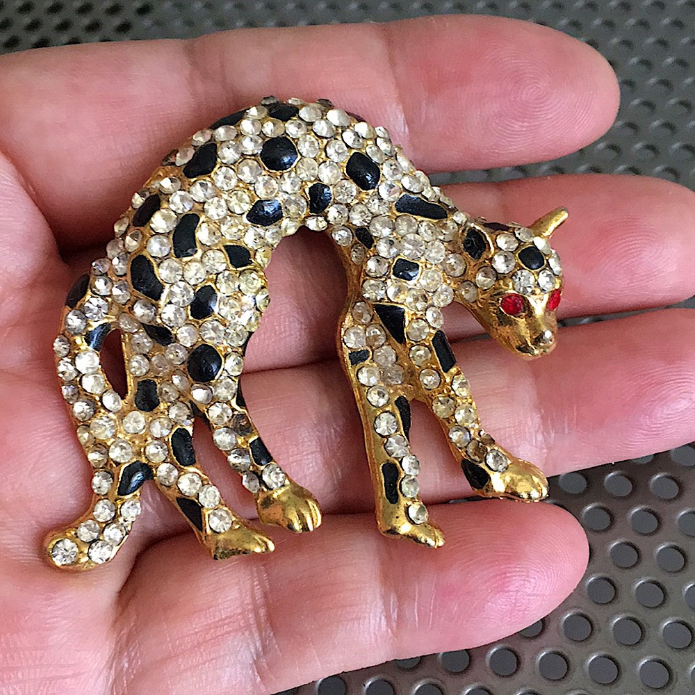 🖤Vtg Leopard brooch - Picture 1 of 13